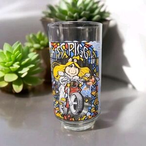 McDonalds MISS PIGGY DRINKING GLASS 1981 The Great Muppet Caper VTG MUPPET SHOW